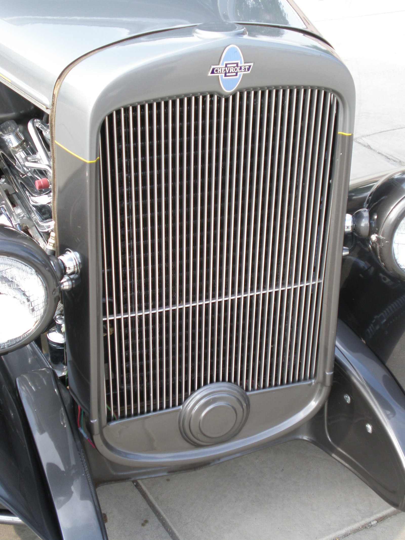1931 Chevy, 3/8" spacing olympus digital camera